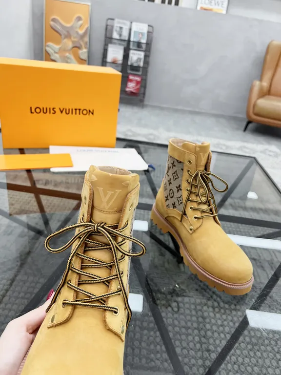 Louis Vuitton Shoe 